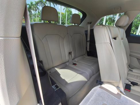 Used 2017 Audi Q7 3.0T Premium Plus AWD/4WD image 35