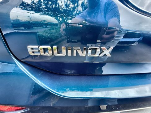 Used 2021 Chevrolet Equinox LT FWD image 30