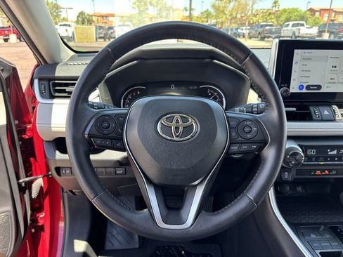 Used 2025 Toyota RAV4 XLE Premium FWD image 26