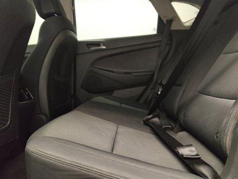 Used 2017 Hyundai Tucson Value w/ Cargo Package FWD image 18