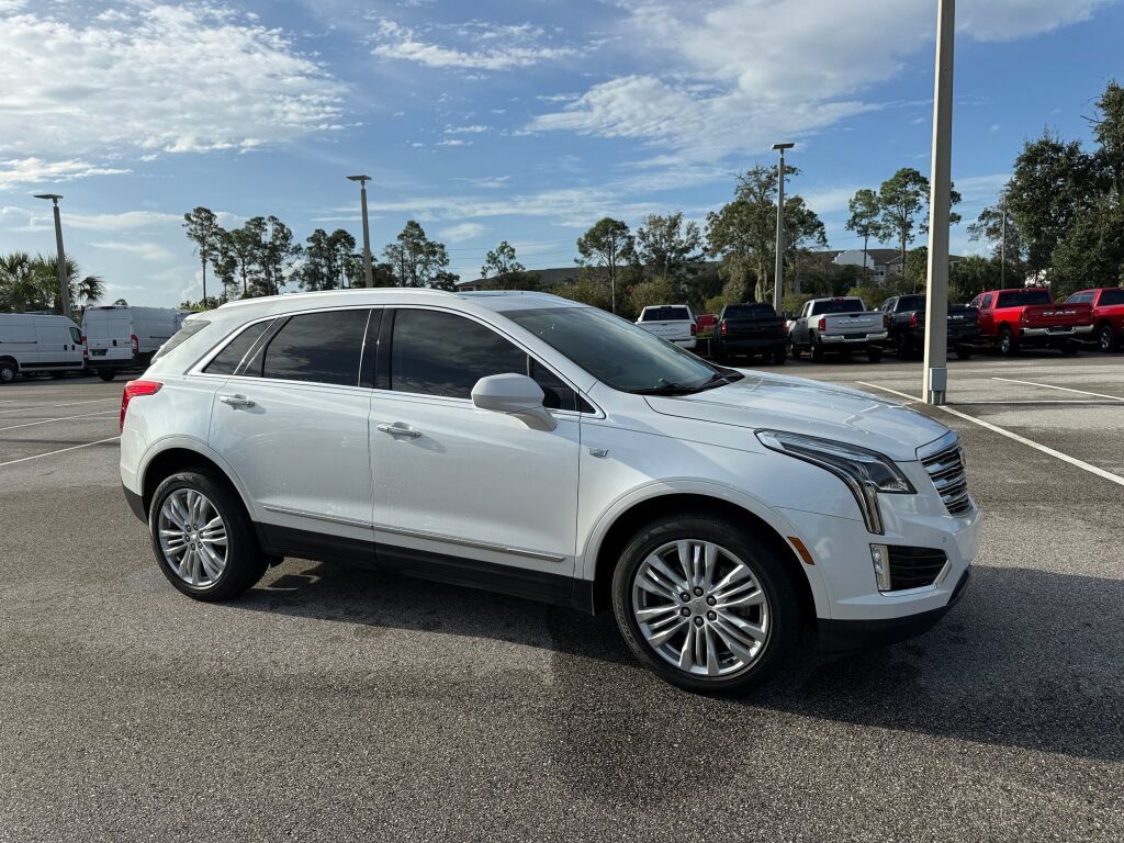 Used 2019 Cadillac XT5 Premium Luxury AWD/4WD image 1