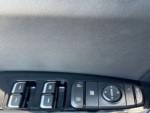 Used 2022 Kia Sportage EX w/ EX Technology Package AWD/4WD image 12
