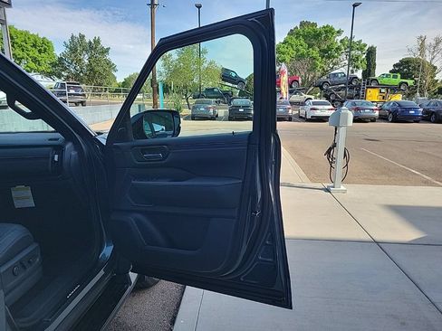 New 2026 Nissan Armada PRO-4X AWD/4WD image 18