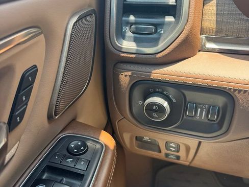 Used 2019 RAM 1500 Limited RWD image 19