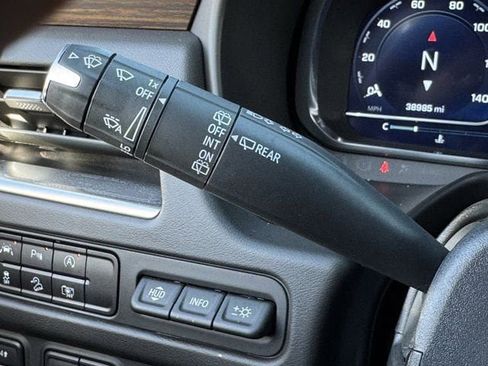 Used 2024 Chevrolet Suburban High Country w/ Premium Package image 25