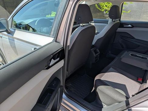 Certified 2024 Volkswagen Taos S AWD/4WD image 22