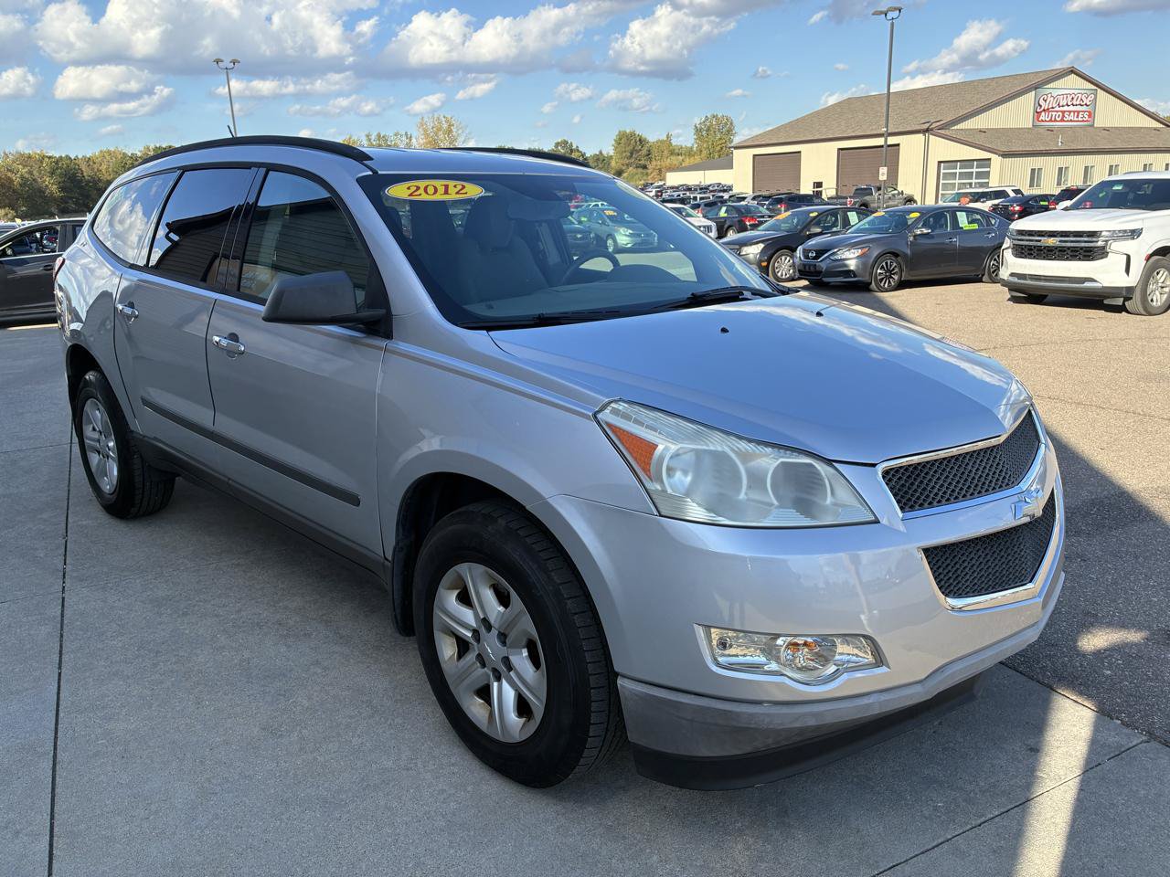 Used 2012 Chevrolet Traverse LS FWD image 3