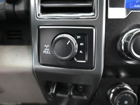 Used 2022 Ford F250 XLT w/ XLT Premium Package image 18