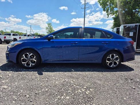 Used 2019 Kia Forte LXS FWD image 4