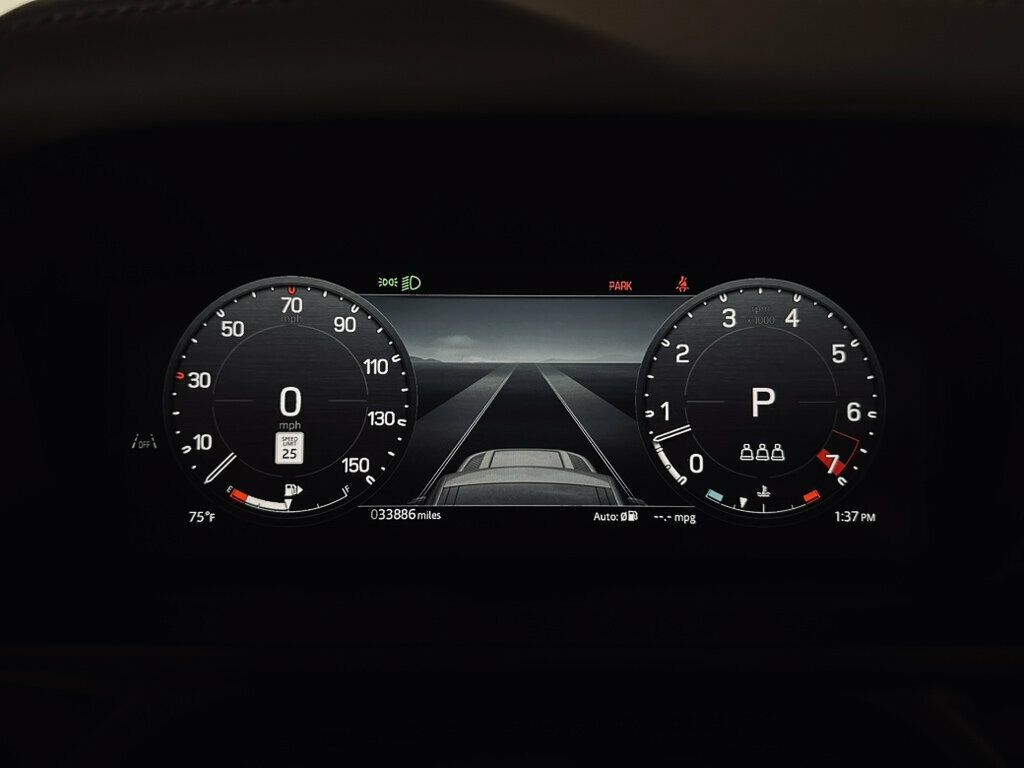 Used 2024 Land Rover Defender 90 X-Dynamic SE AWD/4WD image 11