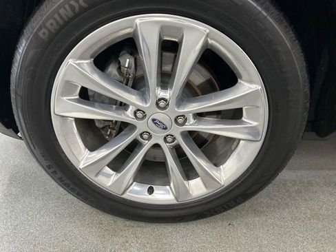 Used 2018 Ford Explorer XLT w/ Equipment Group 202A image 30