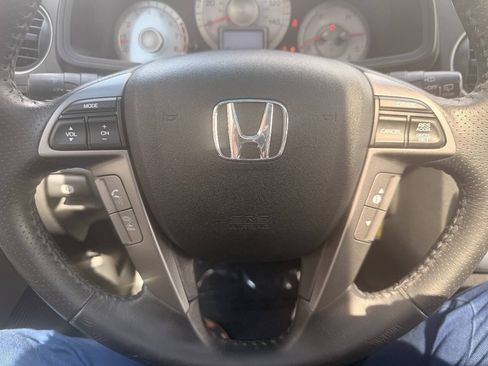 Used 2011 Honda Pilot Touring image 24