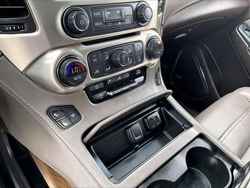 Used 2019 GMC Yukon Denali w/ Open Road Package AWD/4WD image 33