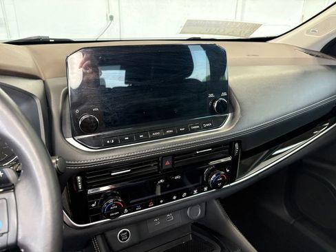 Used 2023 Nissan Rogue SL w/ SL Premium Package AWD/4WD image 18