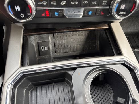 Used 2022 Ford F250 Lariat w/ Tremor Off-Road Package image 33