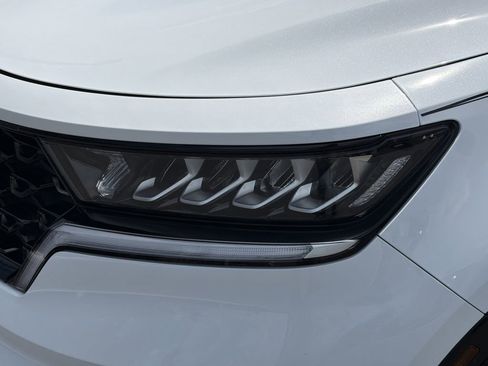 Used 2023 Kia Sorento EX FWD image 10