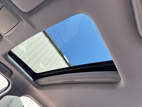 Used 2020 Honda CR-V EX image 11