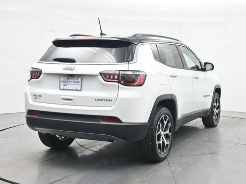 Used 2024 Jeep Compass Limited AWD/4WD image 6