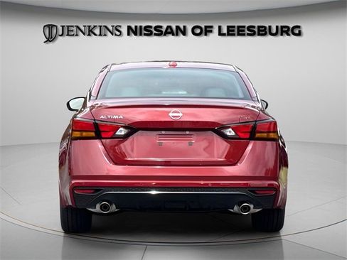 New 2025 Nissan Altima 2.5 SR w/ SR Premium Package image 9