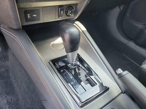 Used 2021 Mitsubishi Outlander Sport FWD image 32