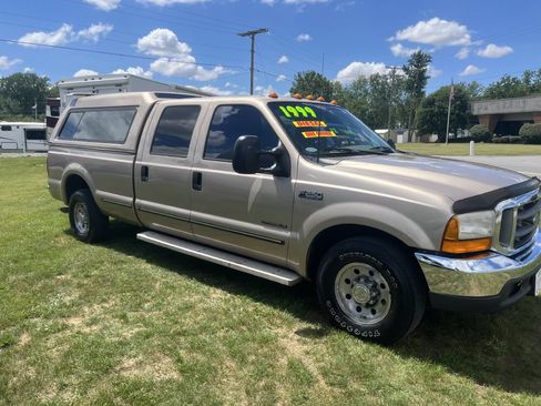 Used 1999 Ford F250 2WD Crew Cab Super Duty image 2
