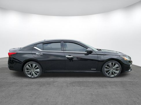 Used 2019 Nissan Altima 2.0 Edition One FWD image 4