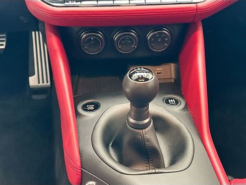 Used 2025 Nissan Z Performance w/ Floor Mat Package image 14