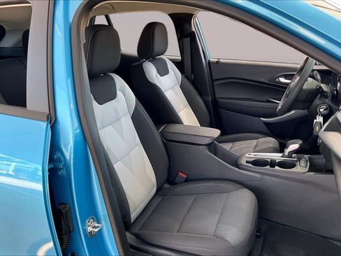 Certified 2026 Chevrolet Trax LS w/ Driver Confidence Package FWD image 9