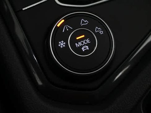 Used 2024 Volkswagen Tiguan SEL R-Line image 29