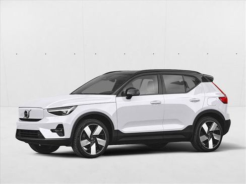 Used 2023 Volvo XC40 Recharge Core image 1