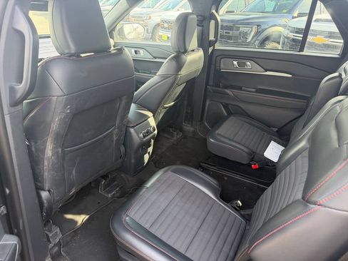 Used 2026 Ford Explorer ST-Line AWD/4WD image 5