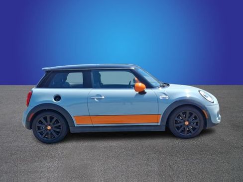 Used 2018 MINI Cooper S FWD image 3