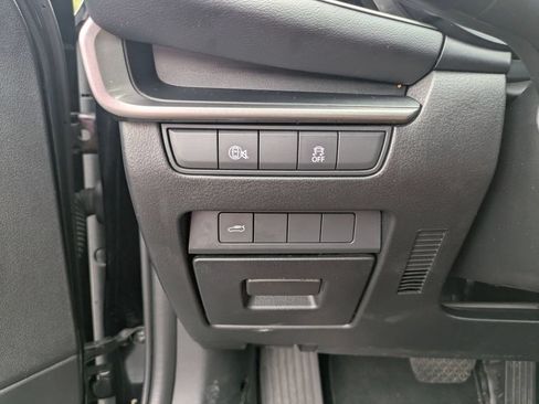 Used 2024 MAZDA MAZDA3 s FWD image 14