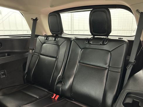 Used 2023 Lincoln Aviator AWD image 28