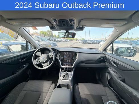 Used 2024 Subaru Outback Premium AWD/4WD image 12