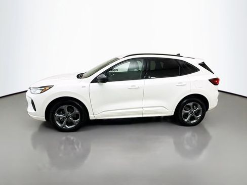 Used 2024 Ford Escape ST-Line w/ Equipment Group 301A image 4