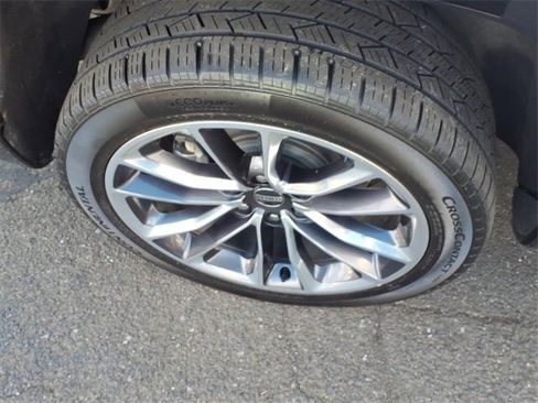 Used 2022 Jeep Wagoneer Series II w/ Convenience Group I image 9