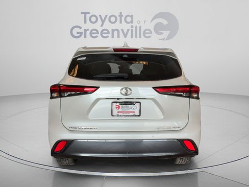 Used 2023 Toyota Highlander Limited AWD/4WD image 5