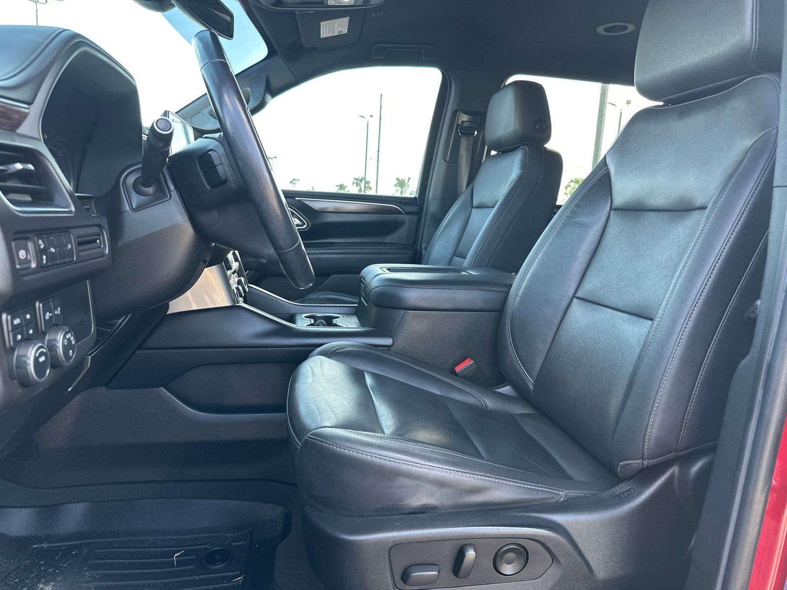 Used 2021 Chevrolet Suburban Z71 AWD/4WD image 11