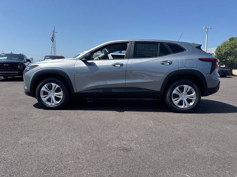 New 2026 Chevrolet Trax LS w/ Driver Confidence Package FWD image 3
