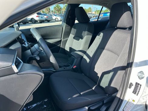 Used 2024 Toyota Corolla LE FWD image 19