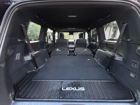 Used 2026 Lexus GX 550 w/ Accessory Package (2T) AWD/4WD image 47