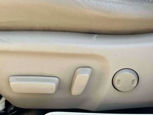 Used 2013 Toyota Camry XLE image 13