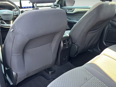 Used 2022 Ford Escape SE w/ Convenience Package FWD image 25