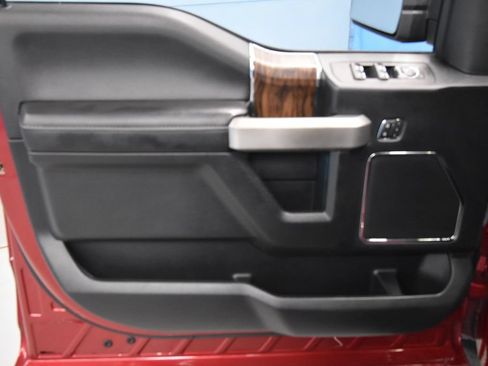 Used 2020 Ford F150 Lariat w/ Equipment Group 502A Luxury AWD/4WD image 5