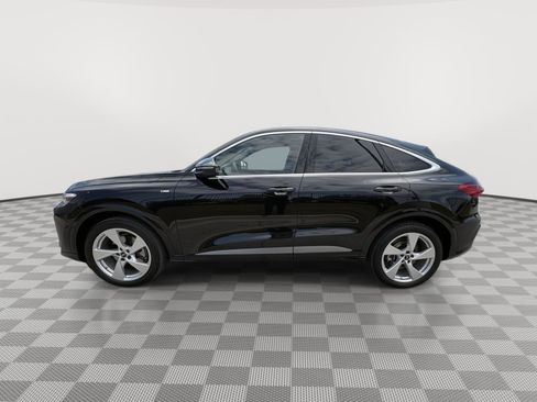Certified 2025 Audi Q5 Prestige w/ 20" Wheel Package AWD/4WD image 2
