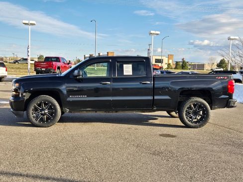 Used 2018 Chevrolet Silverado 1500 Custom w/ Custom Value Package image 36