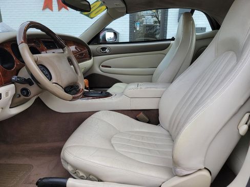 Used 2000 Jaguar XK8 Convertible RWD image 30
