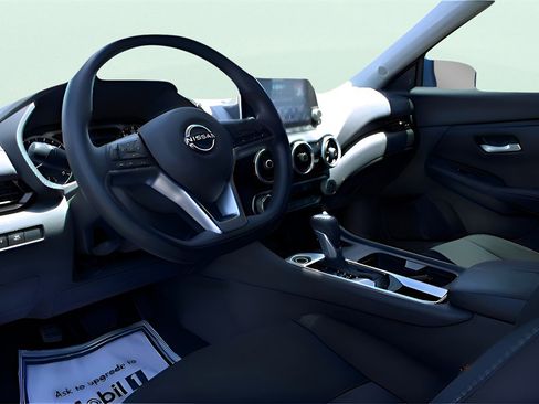 Used 2025 Nissan Sentra SV image 29