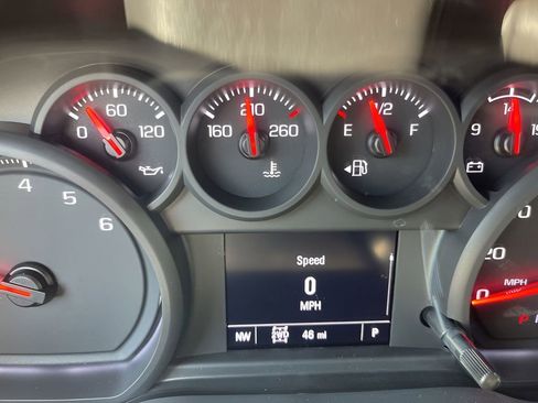 Used 2025 Chevrolet Silverado 1500 Custom w/ Turbomax Blackout Package AWD/4WD image 9